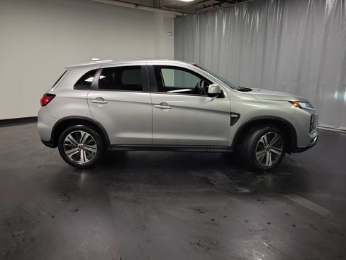 Used 2024 Mitsubishi Outlander Sport ES AWD/4WD image 9