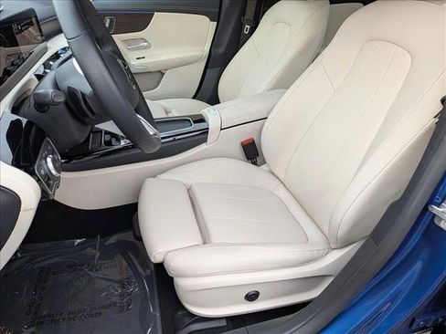 Certified 2025 Mercedes-Benz CLA 250 image 17