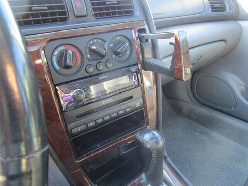 Used 2000 Subaru Outback Limited image 36