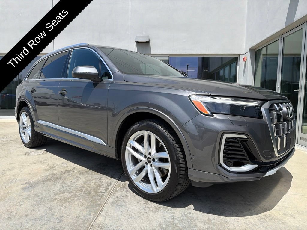 Used 2025 Audi Q7 3.0T Premium Plus AWD/4WD image 1