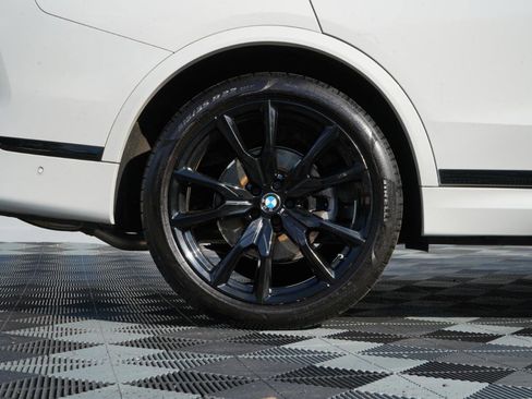 Used 2024 BMW X7 xDrive40i w/ M Sport Package AWD/4WD image 85