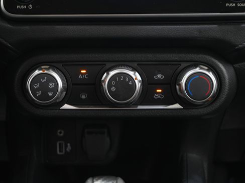 Used 2024 Nissan Versa S w/ S Plus Package image 18