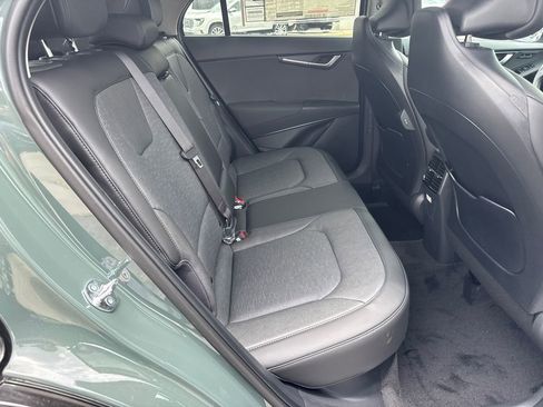 New 2025 Kia Niro SX Touring image 15
