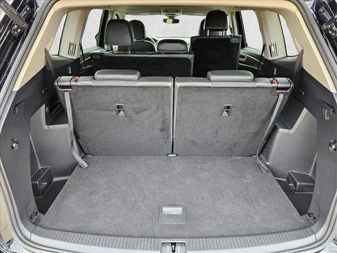 Used 2024 Volkswagen Atlas SE FWD image 6