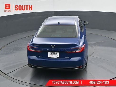 Used 2025 Toyota Camry XLE image 44
