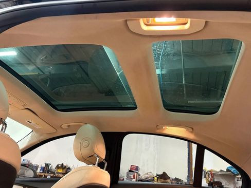 Used 2016 Mercedes-Benz C 300 4MATIC Sedan image 8