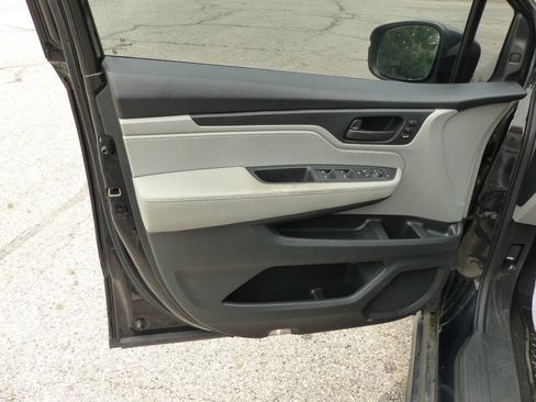 Used 2018 Honda Odyssey EX-L image 20