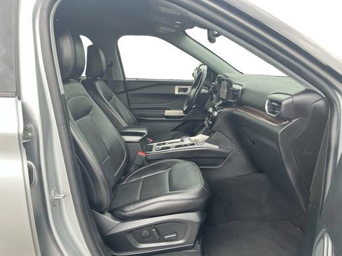 Certified 2023 Ford Explorer Limited RWD image 22