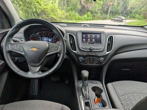 Used 2024 Chevrolet Equinox LT w/ LPO, Floor Liner Package FWD image 10