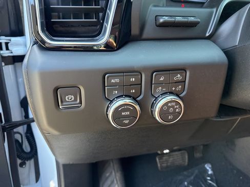 New 2026 GMC Sierra 1500 Denali Ultimate AWD/4WD image 13