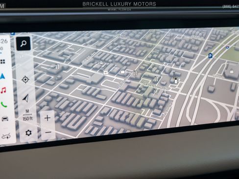 Used 2025 Porsche Macan 4 Electric image 36