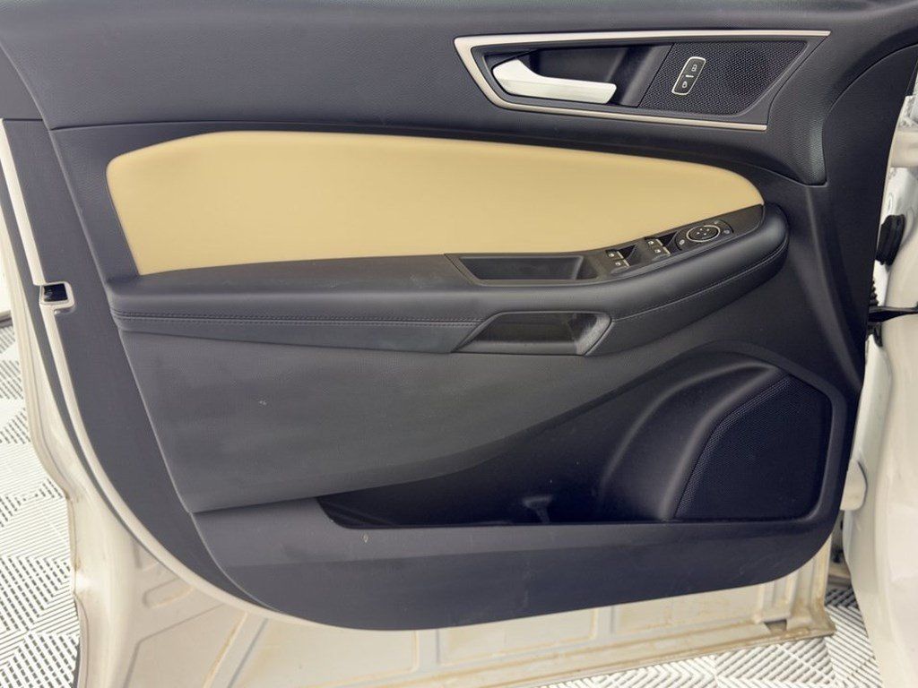Used 2022 Ford Edge SEL w/ Convenience Package AWD/4WD image 14