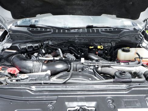 Used 2017 Ford F250 XLT AWD/4WD image 11