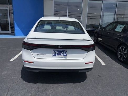 Used 2023 Honda Accord EX image 5