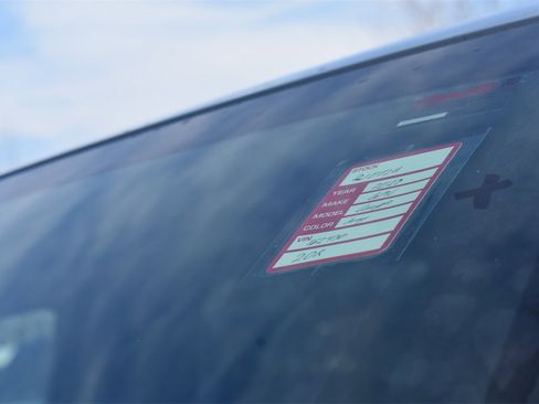 Used 2023 GMC Canyon AT4 w/ LPO, Sports Bar Package image 45