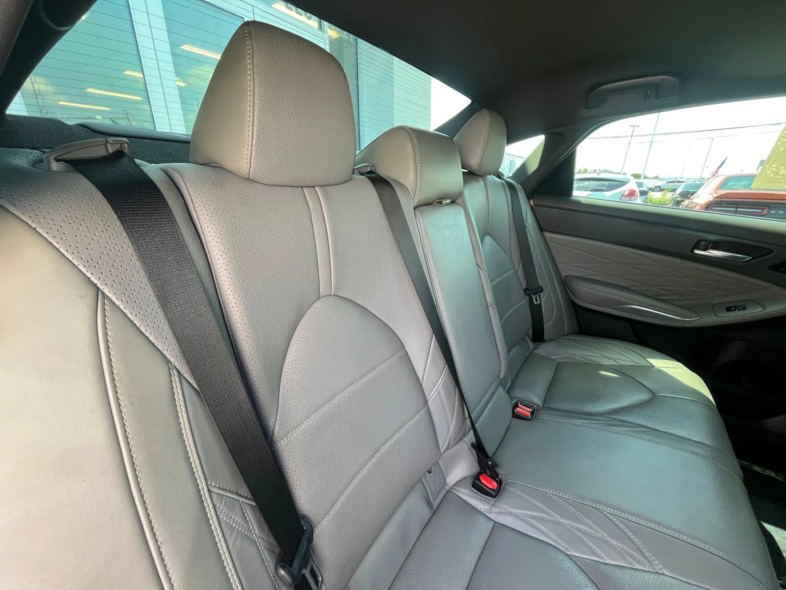 Used 2019 Toyota Avalon Limited w/ Advanced Safety Package FWD image 33