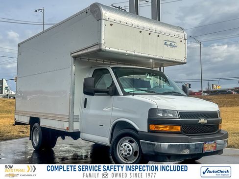 Used 2018 Chevrolet Express 3500 w/ Power Convenience Package image 1