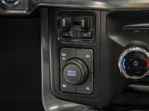 Used 2023 Ford F150 Lariat w/ Equipment Group 502A High image 34