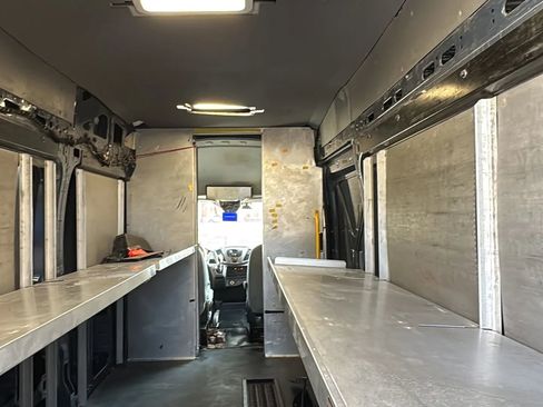 Used 2019 Ford Transit 250 148 High Roof Extended image 24