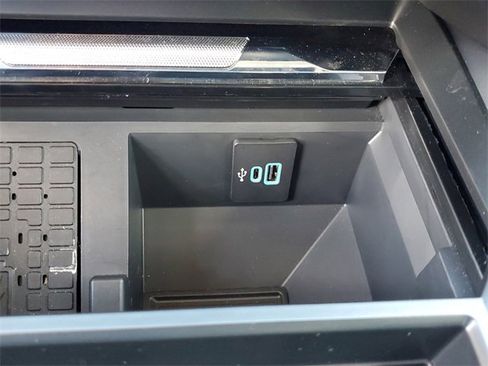 Used 2024 Ford F250 Lariat w/ Lariat Ultimate Package image 27