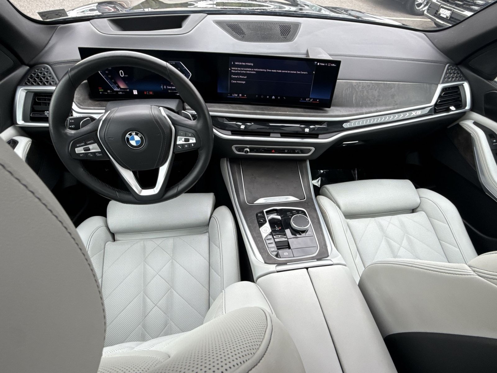 Used 2024 BMW X5 xDrive40i w/ Parking Assistance Package AWD/4WD image 23