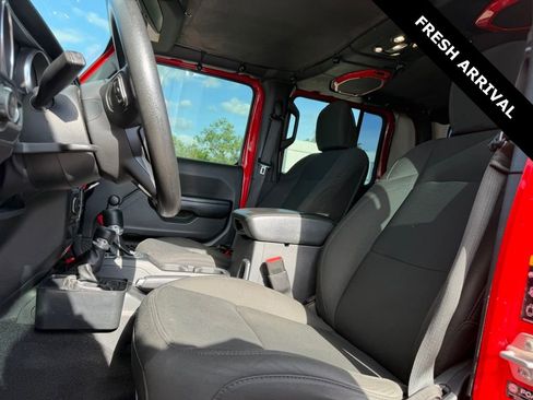 Used 2021 Jeep Gladiator Sport AWD/4WD image 18