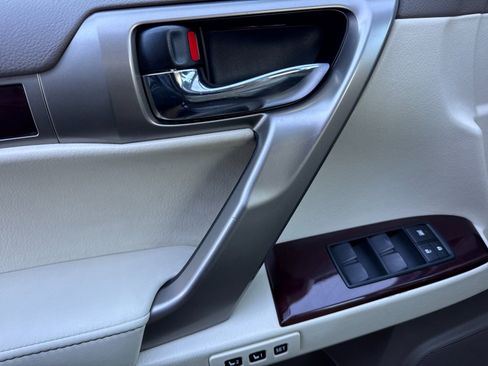 Used 2019 Lexus GX 460 image 11