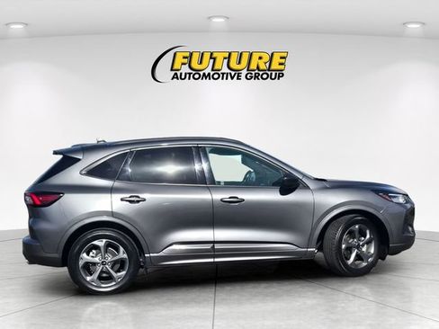 Certified 2023 Ford Escape ST-Line FWD image 3