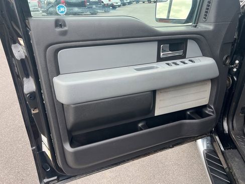 Used 2013 Ford F150 XLT w/ XTR Pkg image 16