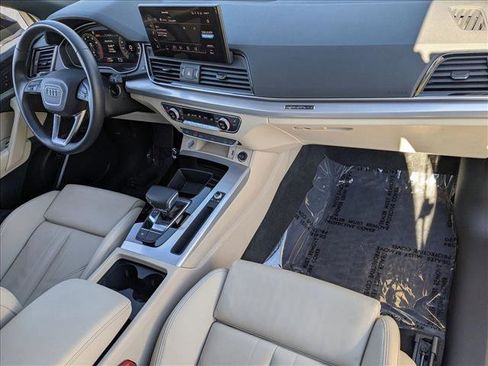Certified 2025 Audi Q5 2.0T Premium image 20