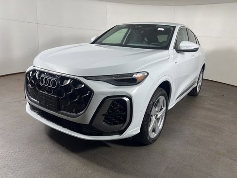 New 2025 Audi Q5 Premium Plus image 3