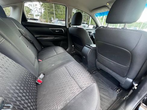 Used 2017 Nissan Altima 2.5 SV FWD image 9