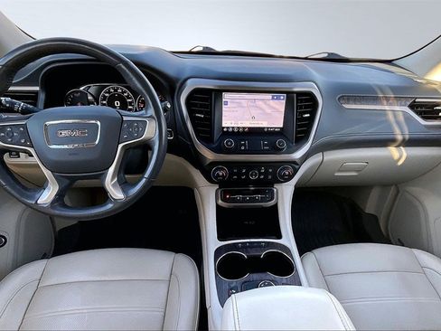 Used 2020 GMC Acadia Denali w/ Technology Package image 16