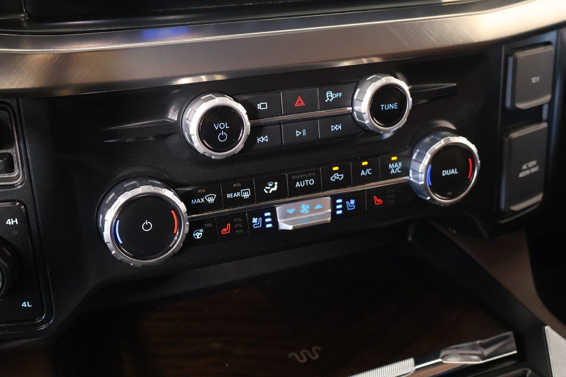 Used 2026 Ford F250 King Ranch w/ Chrome Package AWD/4WD image 8