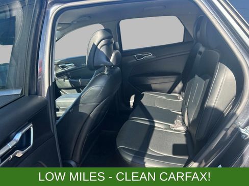 Used 2023 Kia Sportage EX image 11