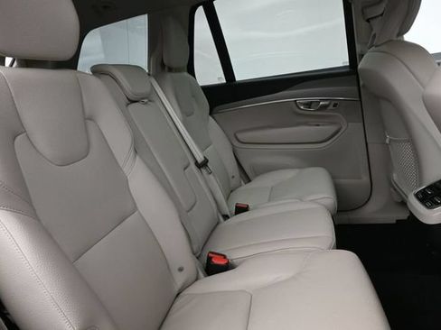Used 2024 Volvo XC90 B5 Core w/ Protection Package Premier AWD/4WD image 30
