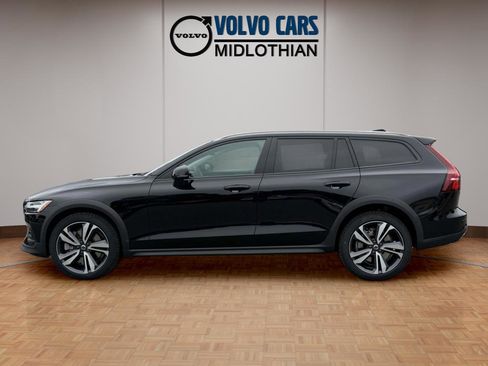 New 2026 Volvo V60 B5 Cross Country Plus w/ Protection Package Premier AWD/4WD image 23