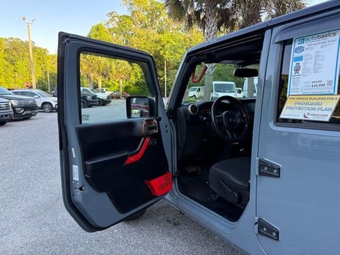 Used 2015 Jeep Wrangler Unlimited Sport w/ Quick Order Package 24S AWD/4WD image 12