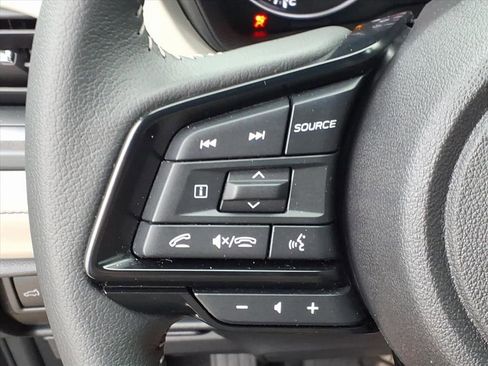 Used 2025 Subaru Forester Premium w/ Convenience Package #1 image 12