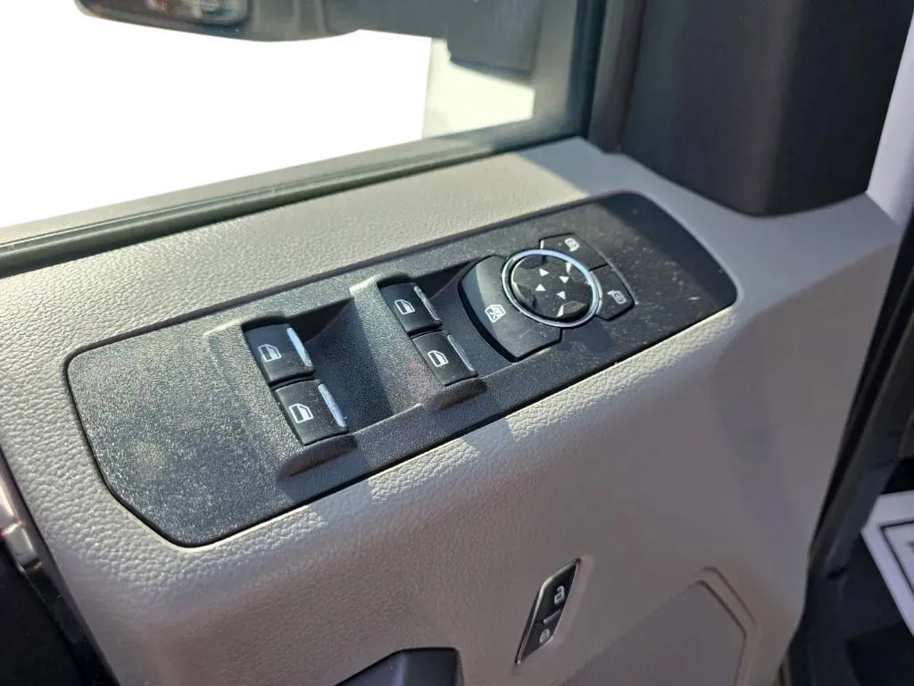 Used 2021 Ford F250 XLT AWD/4WD image 13