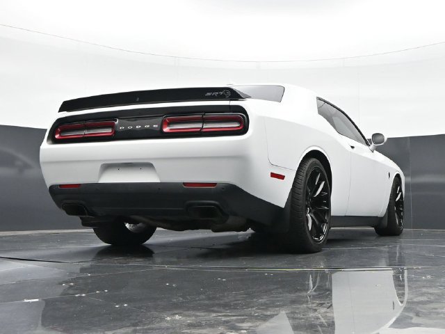 Used 2016 Dodge Challenger SRT Hellcat RWD image 44