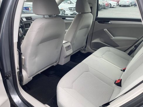 Used 2016 Volkswagen Passat 1.8T S FWD image 18