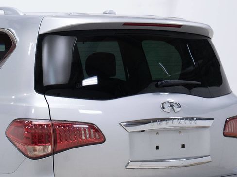 Used 2017 INFINITI QX80 4WD w/ Driver Assistance Package image 14