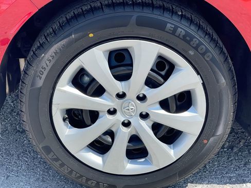 Used 2020 Toyota Corolla LE FWD image 16