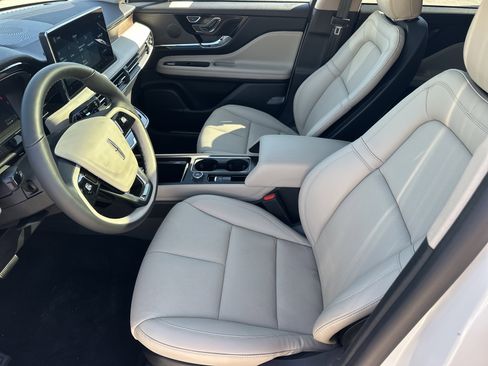 New 2026 Lincoln Corsair Grand Touring image 18