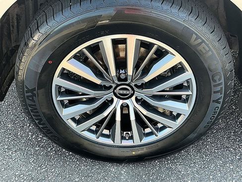 Used 2022 Nissan Armada SL RWD image 8
