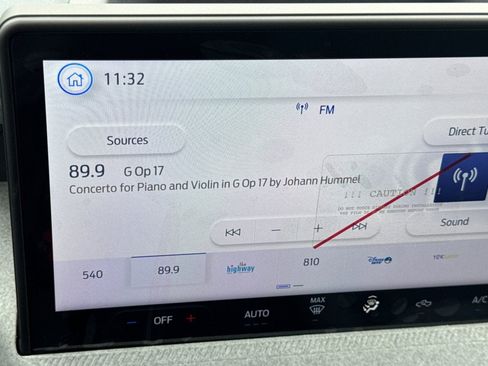 New 2025 Ford Maverick XLT w/ Equipment Group 302A image 18