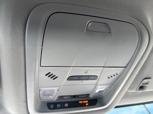 Used 2018 GMC Acadia SLT FWD image 26
