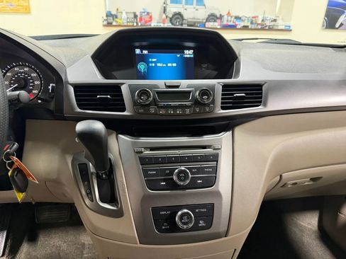Used 2014 Honda Odyssey LX image 35