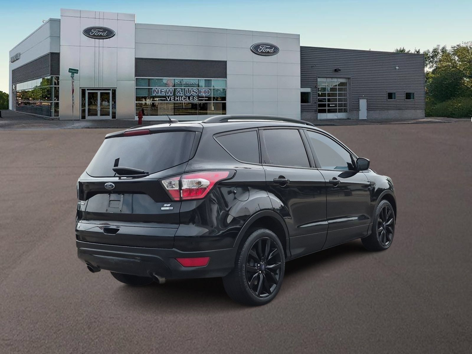 Used 2017 Ford Escape SE w/ Equipment Group 201A AWD/4WD image 9